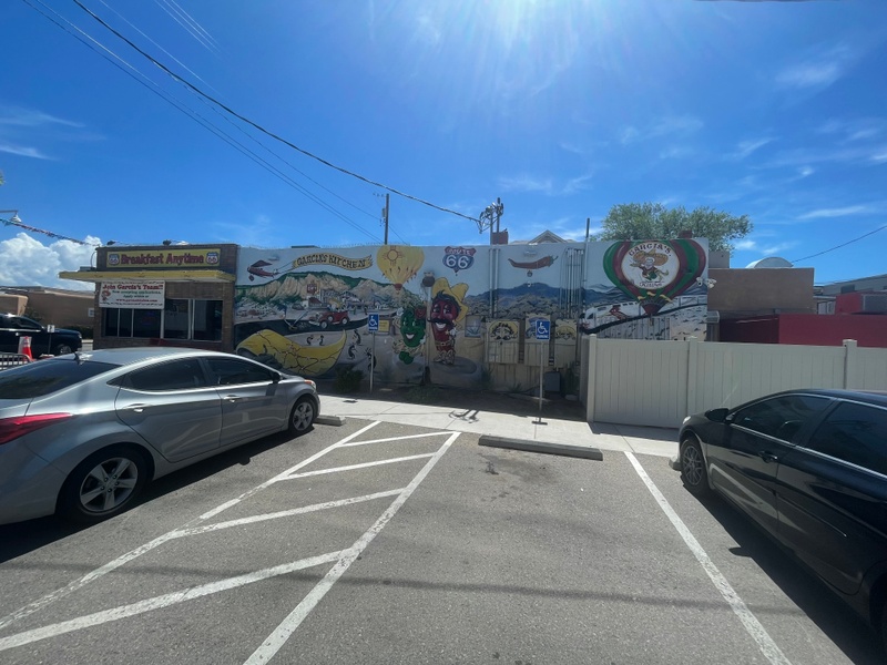mural in Albuquerque by artist unknown.