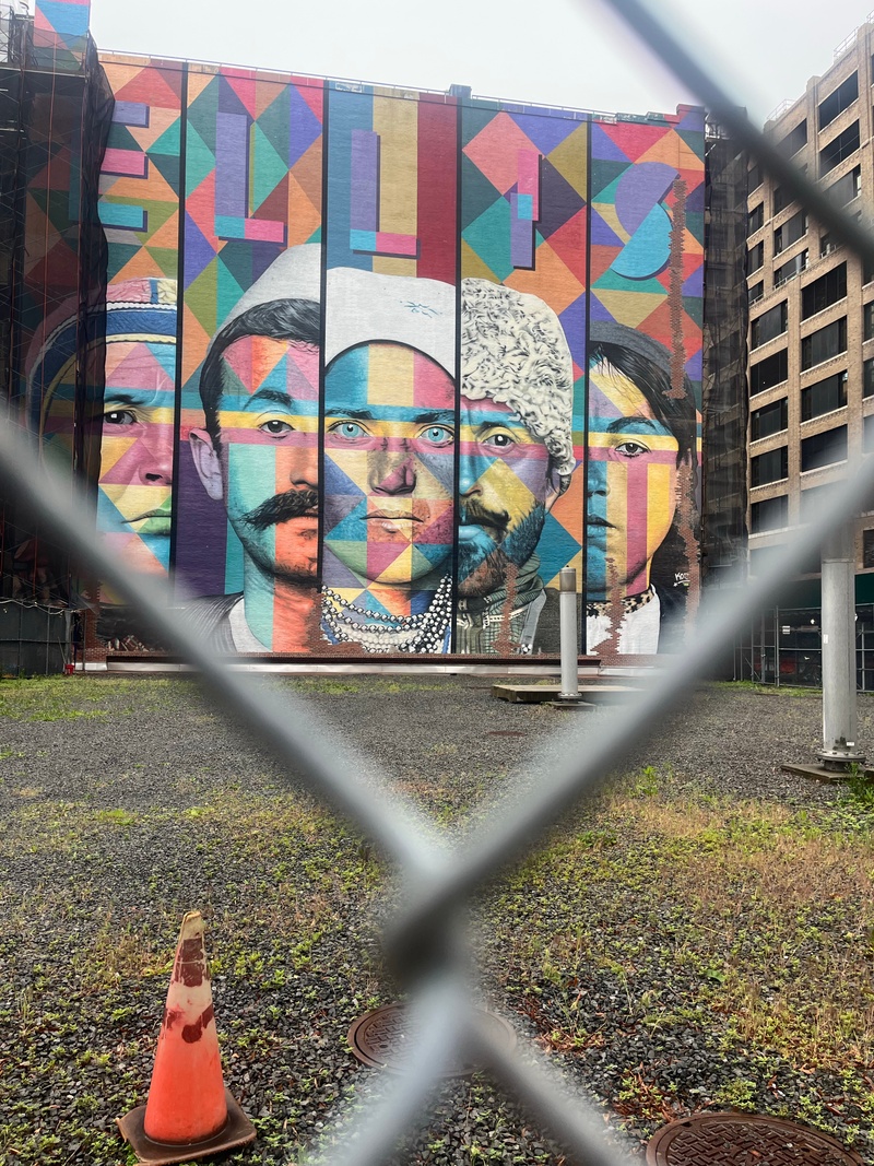 mural in New York by artist Eduardo Kobra.
