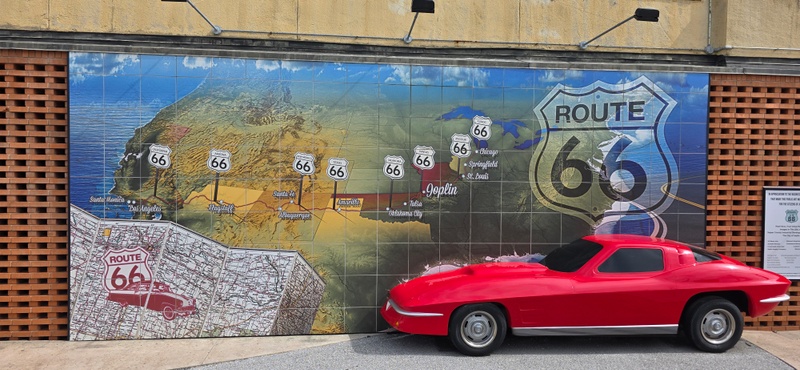 mural in Joplin by artist unknown.