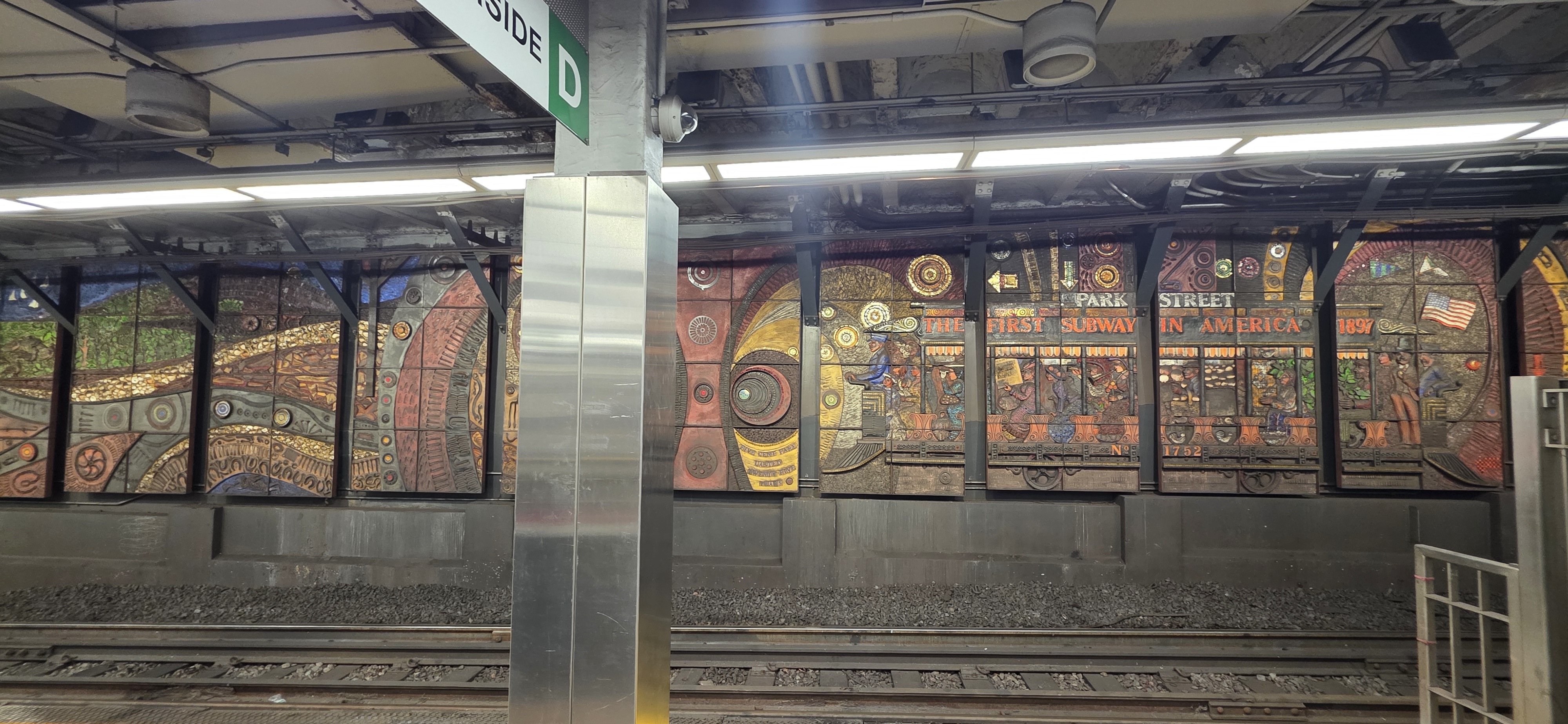 mural in Boston by artist unknown.