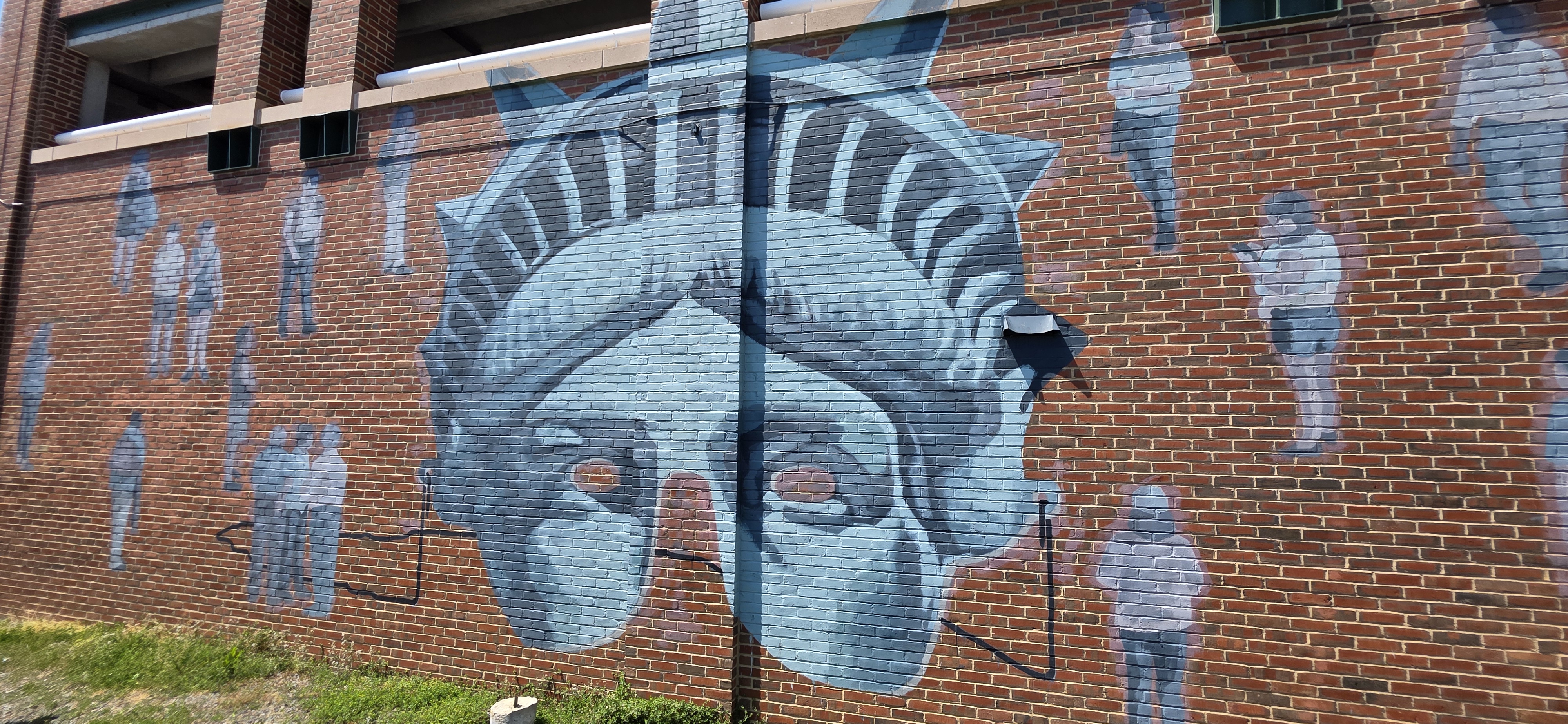 mural in Salem by artist unknown.