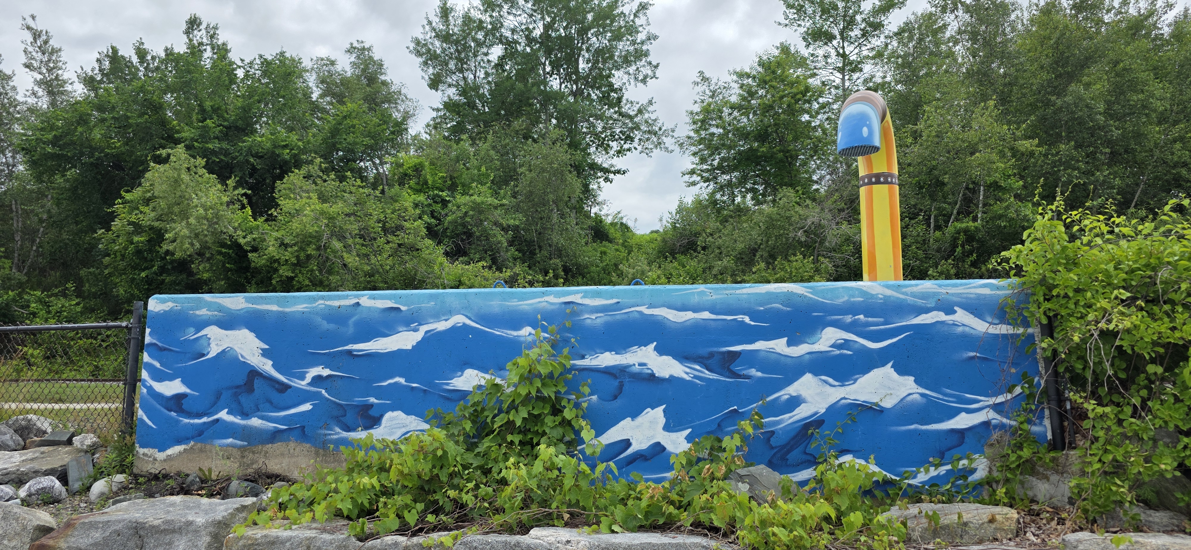 mural in Portland by artist unknown.