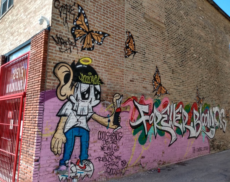 mural in Chicago by artist Poncho.