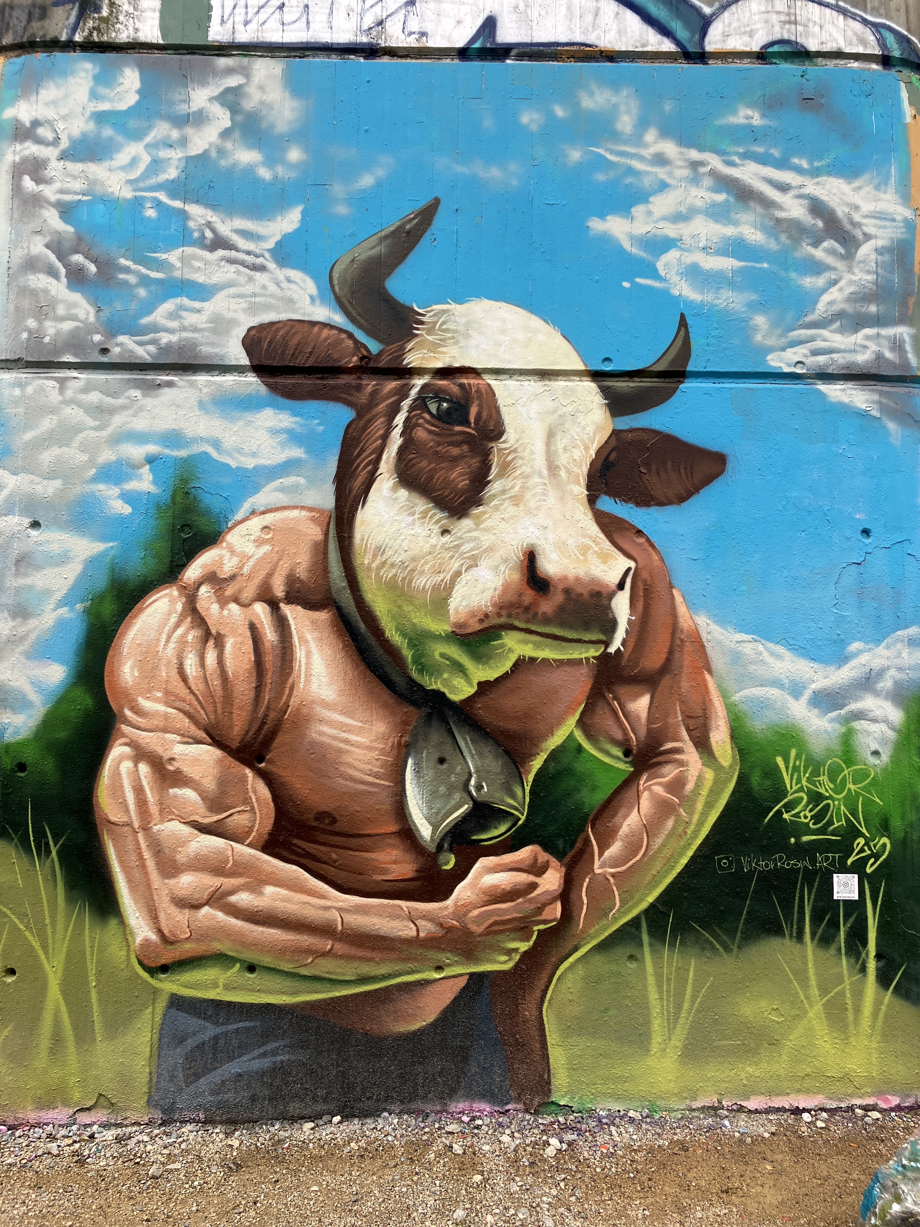 mural in Konstanz by artist Viktor Rosin.