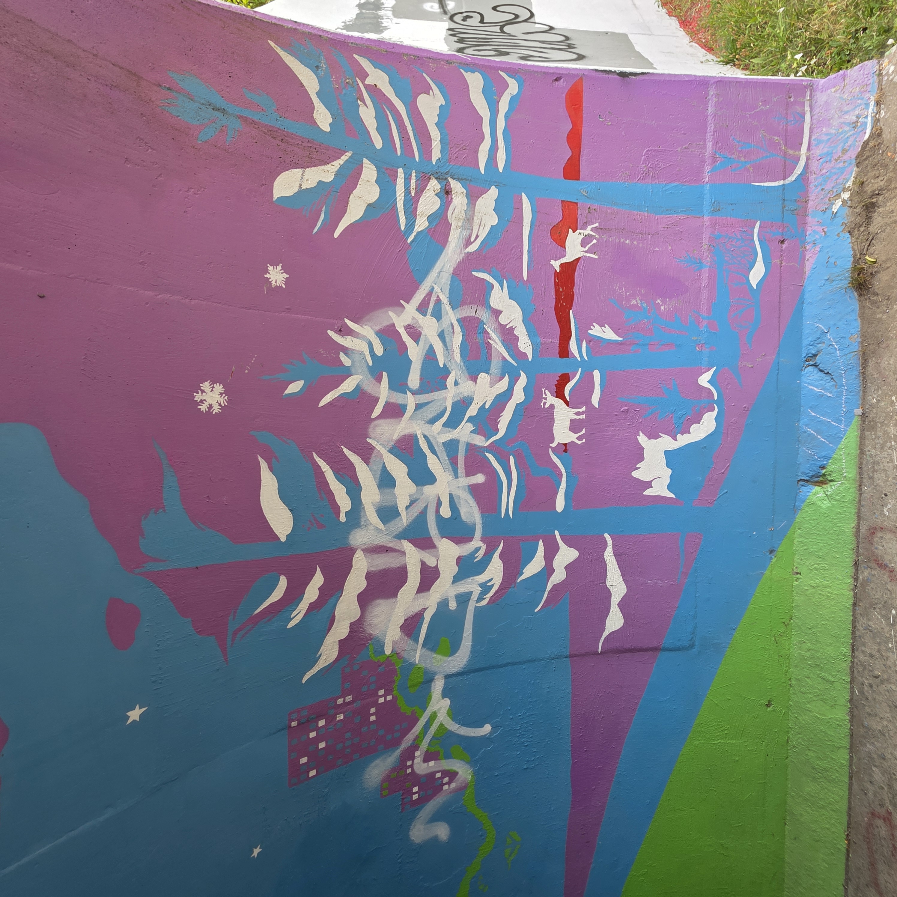 mural in Toronto by artist unknown.