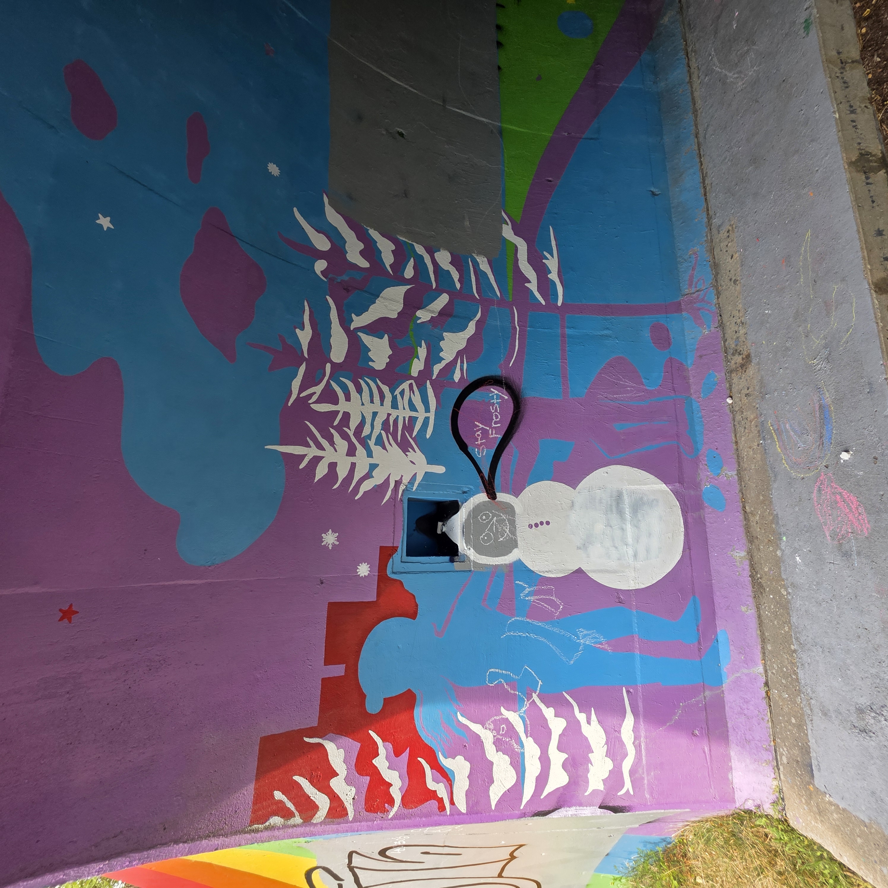 mural in Toronto by artist unknown.