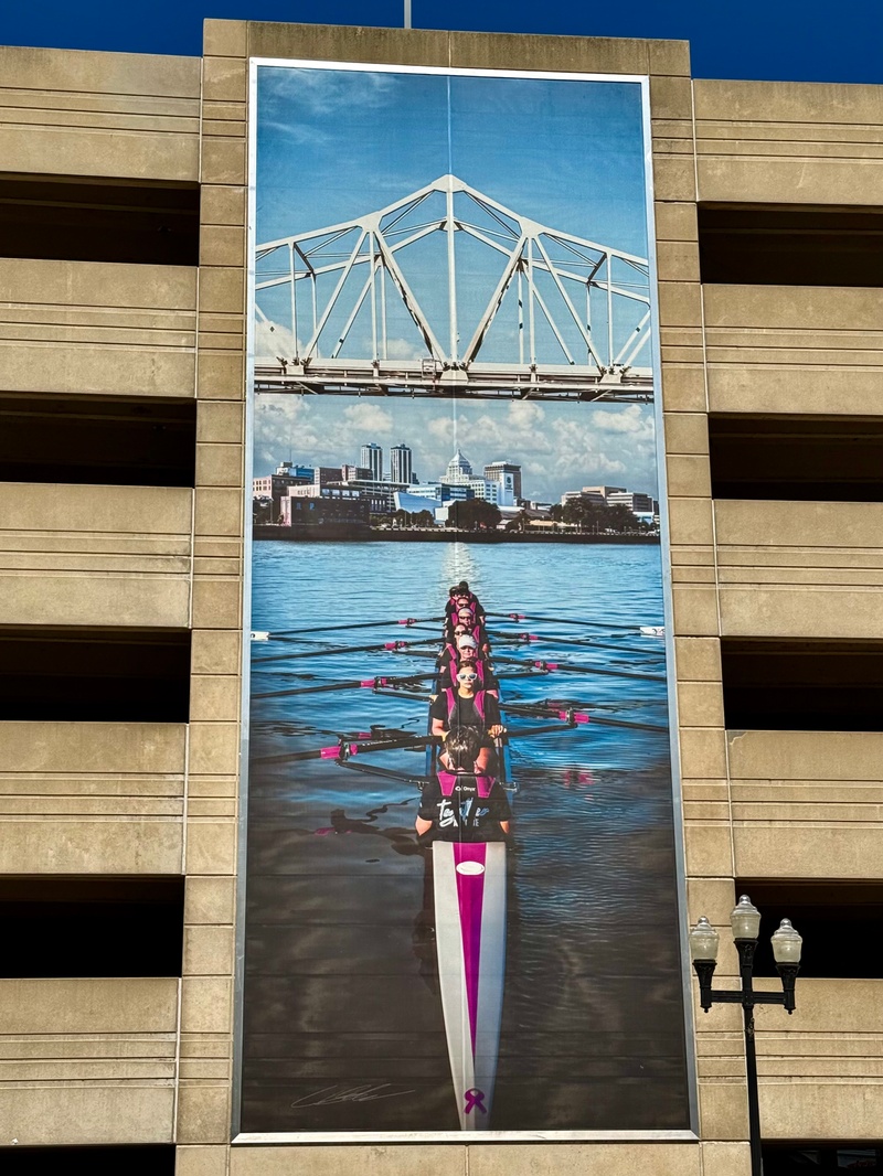 mural in Peoria by artist unknown.