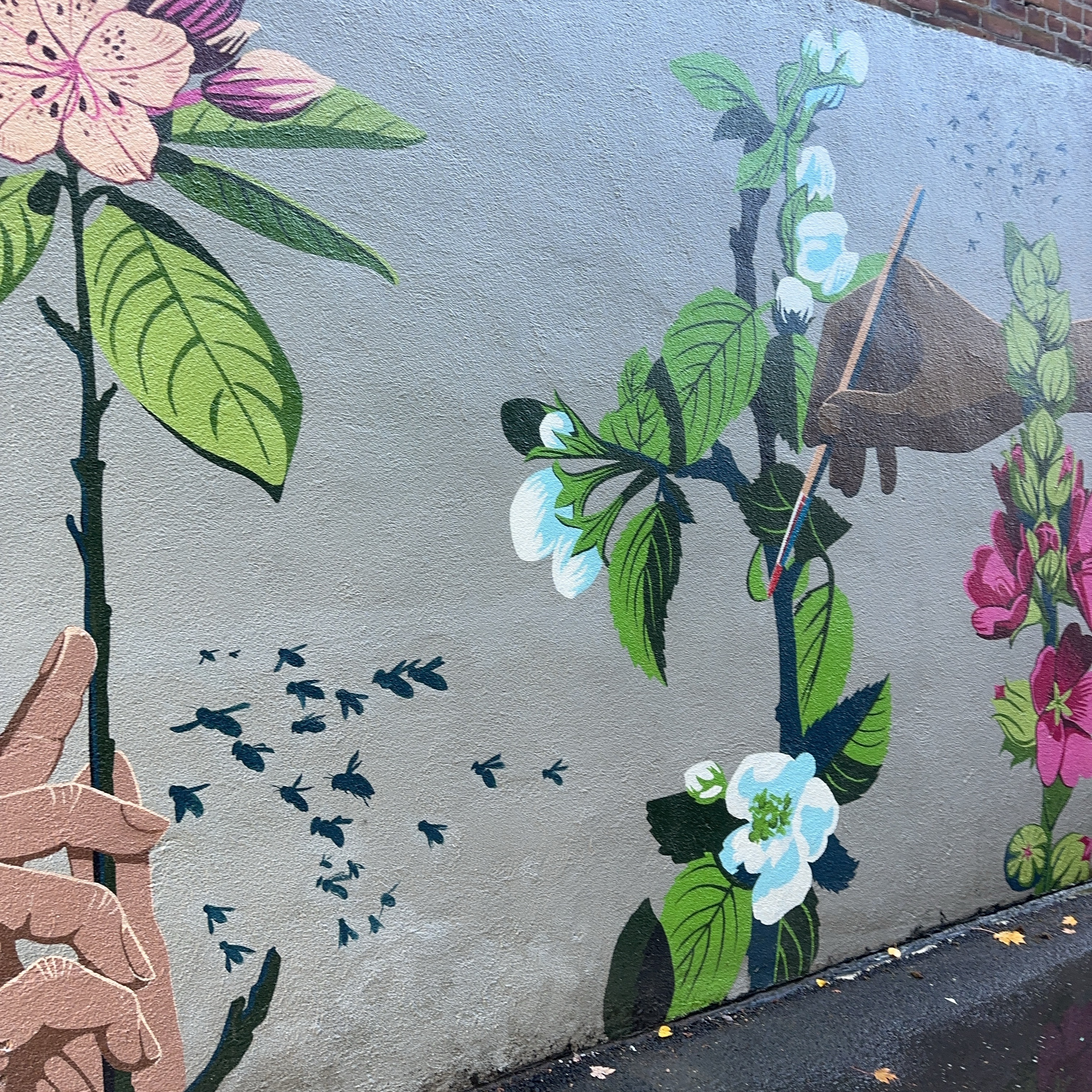 mural in McMinnville by artist unknown.