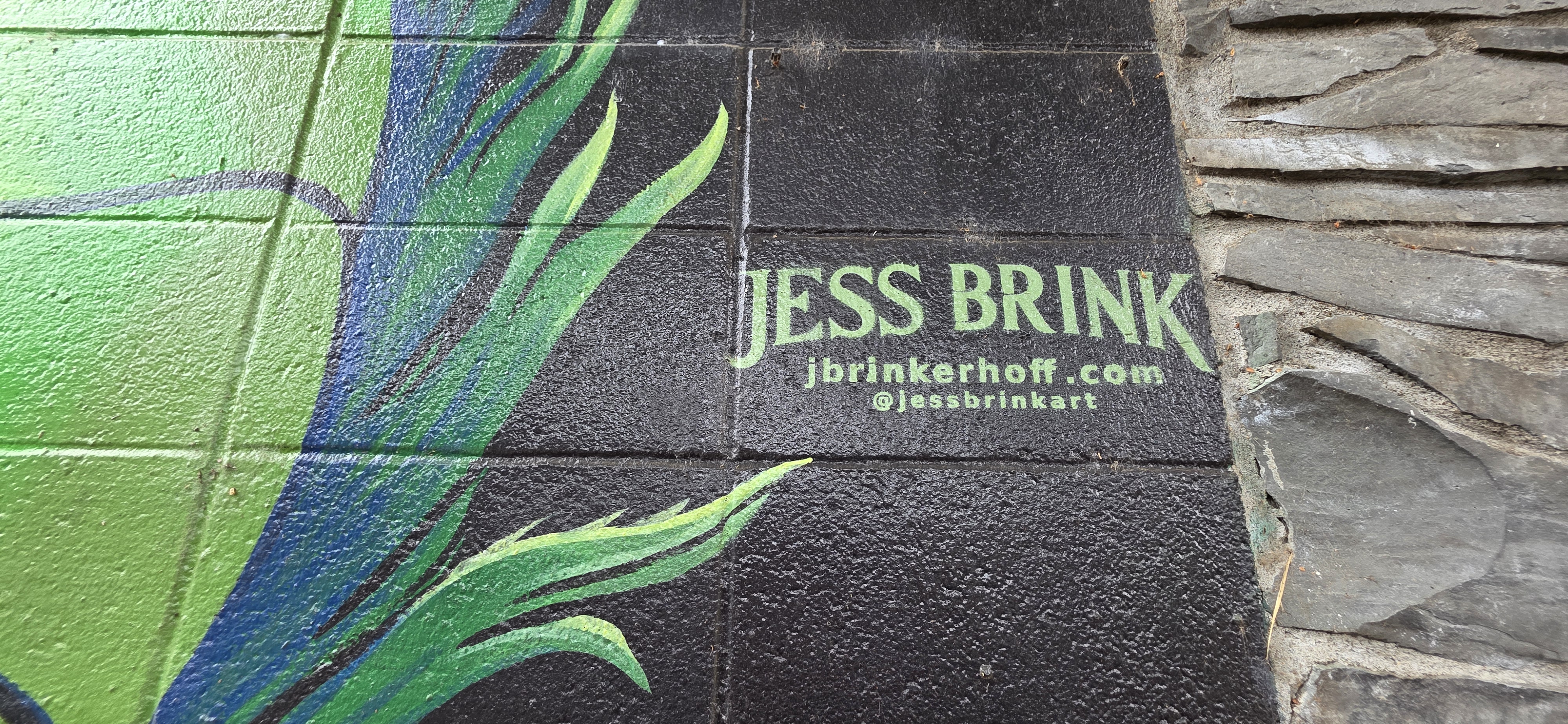 mural in Eugene by artist unknown.