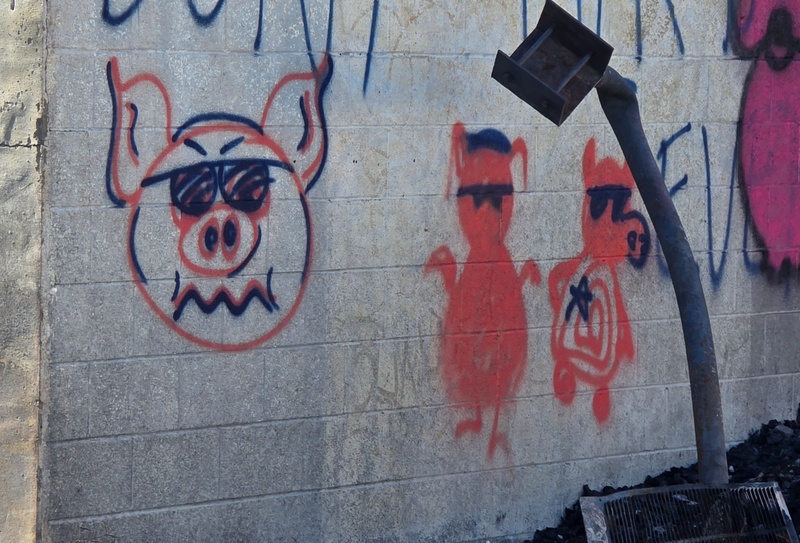 mural in Mecca by artist unknown.