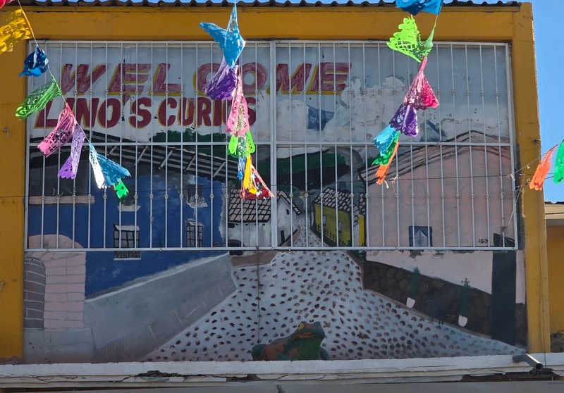 mural in Puerto Peñasco by artist unknown.