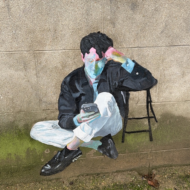 mural in Paris by artist unknown.