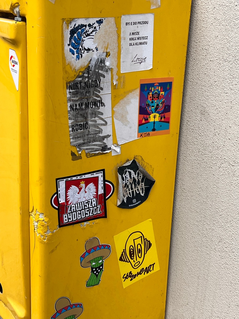 mural in Bydgoszcz by artist unknown.