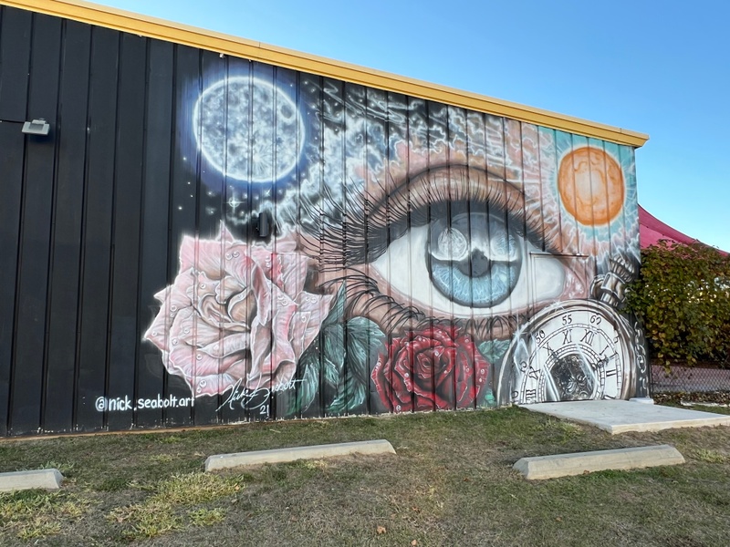 mural in  by artist unknown.