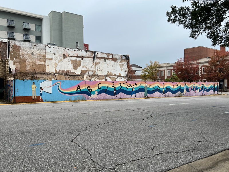 mural in Montgomery by artist unknown.
