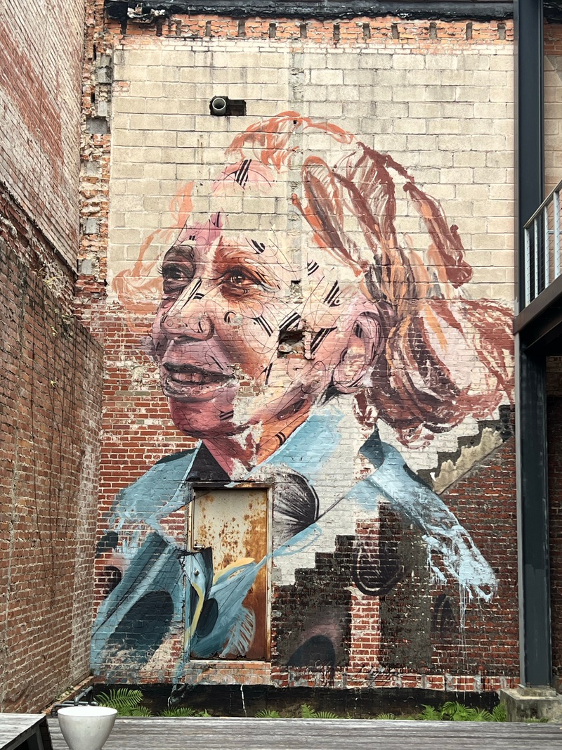 mural in Montgomery by artist Hopare.