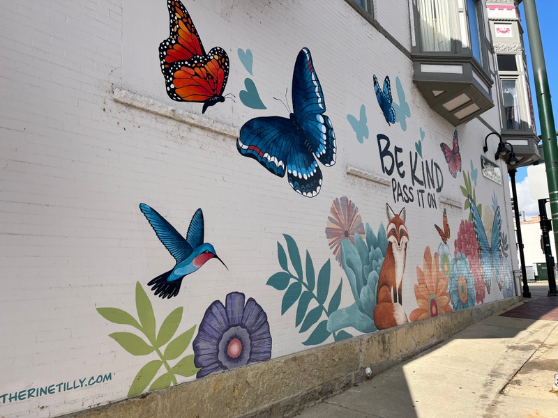 mural in St. Charles by artist unknown.