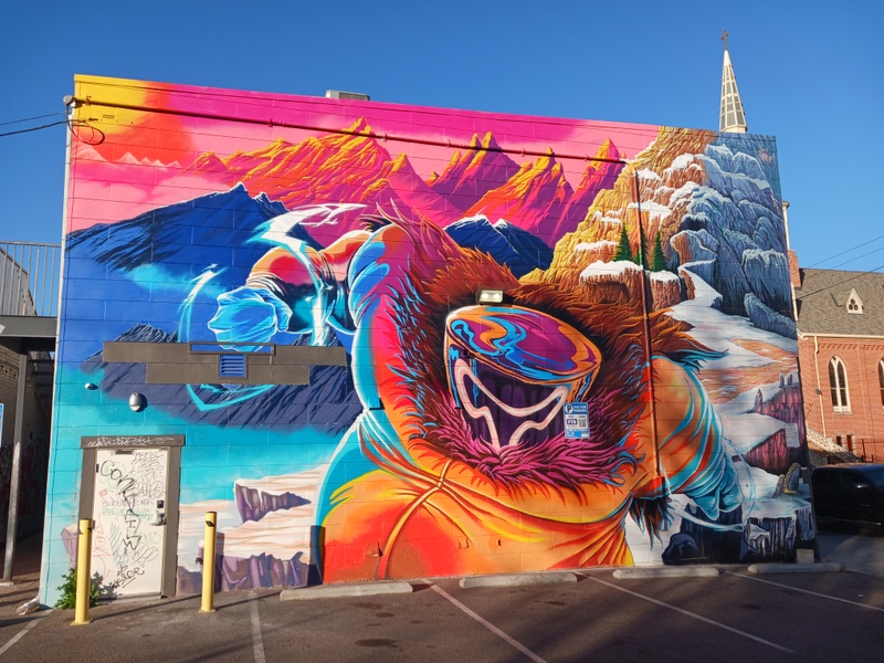 mural in Denver by artist Renaud Taelemans.