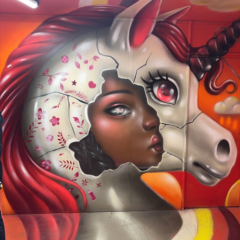 mural in Puteaux by artist unknown.