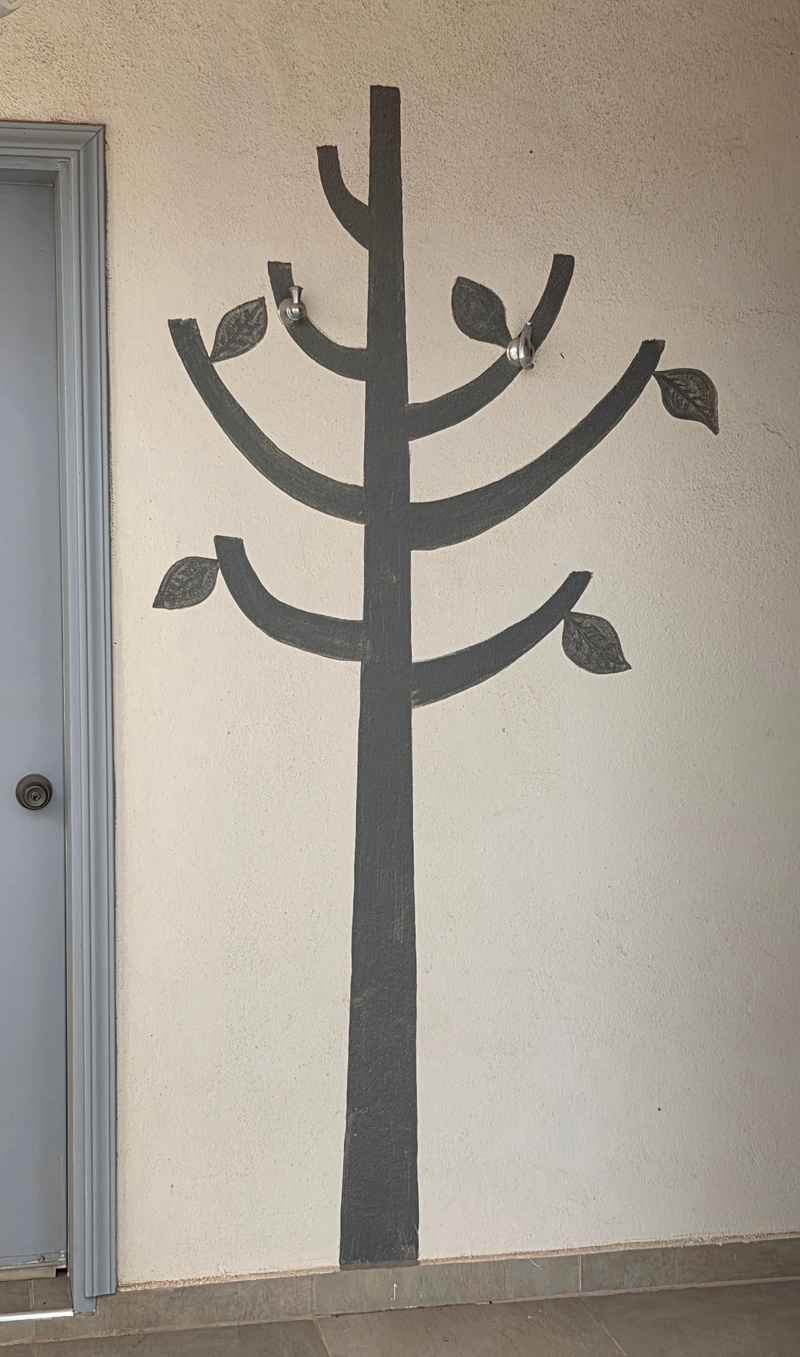 mural in Villa Alberto Andrés Alvarado by artist unknown.