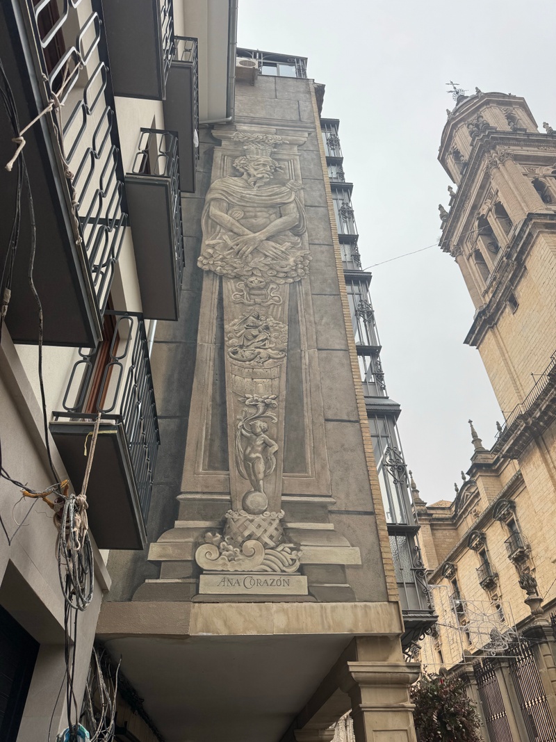 mural in Jaén by artist Ana Corazón.