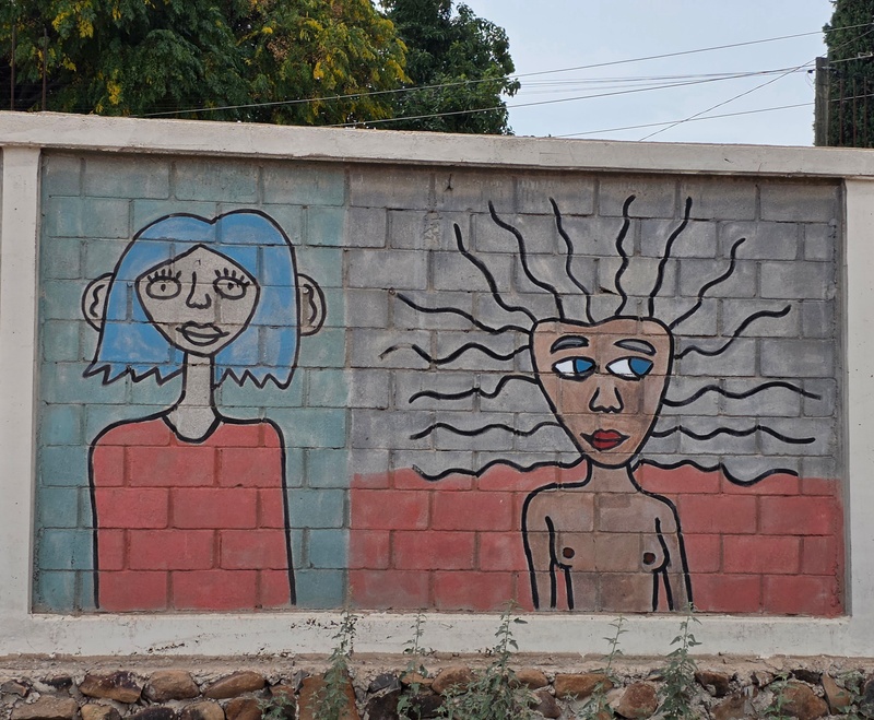 mural in Villa Alberto Andrés Alvarado  by artist unknown.