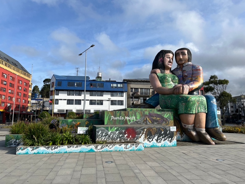 mural in Puerto Montt by artist unknown.