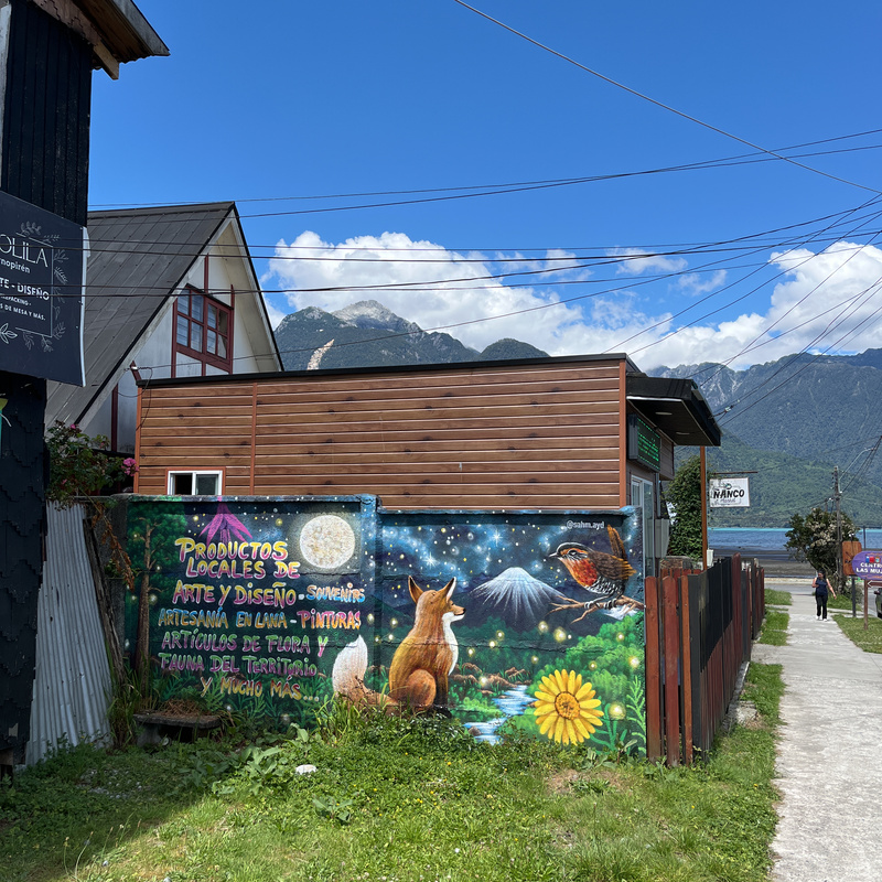 mural in  by artist unknown.