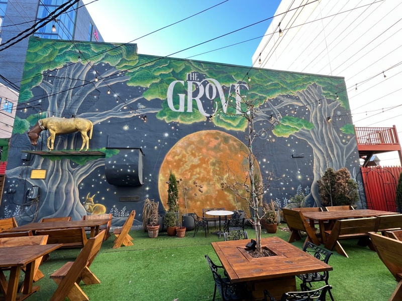 mural in Lexington by artist unknown.