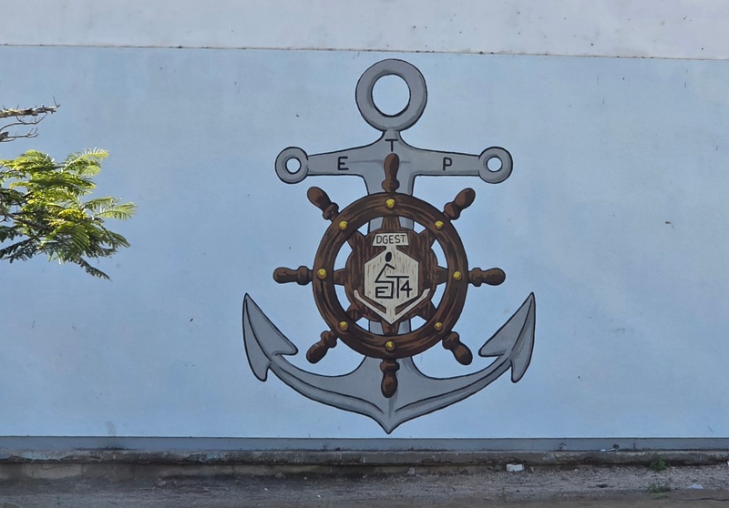 mural in Puerto San Carlos by artist unknown.