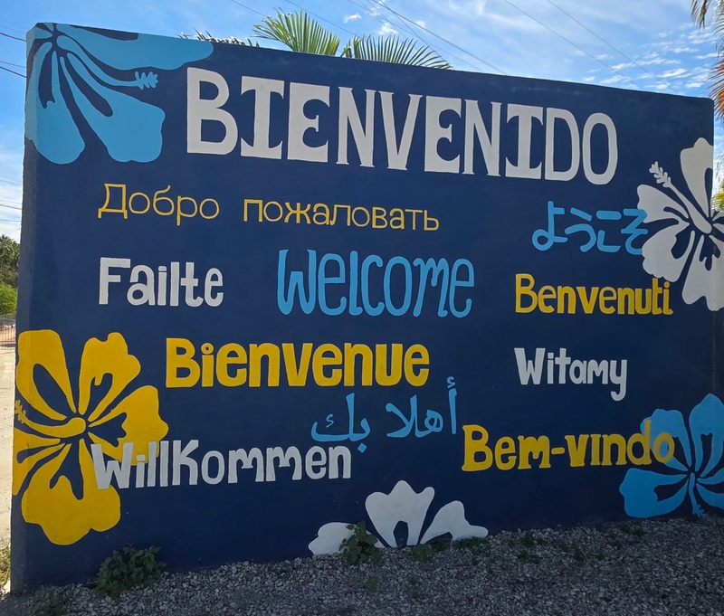 mural in Los Barriles by artist unknown.