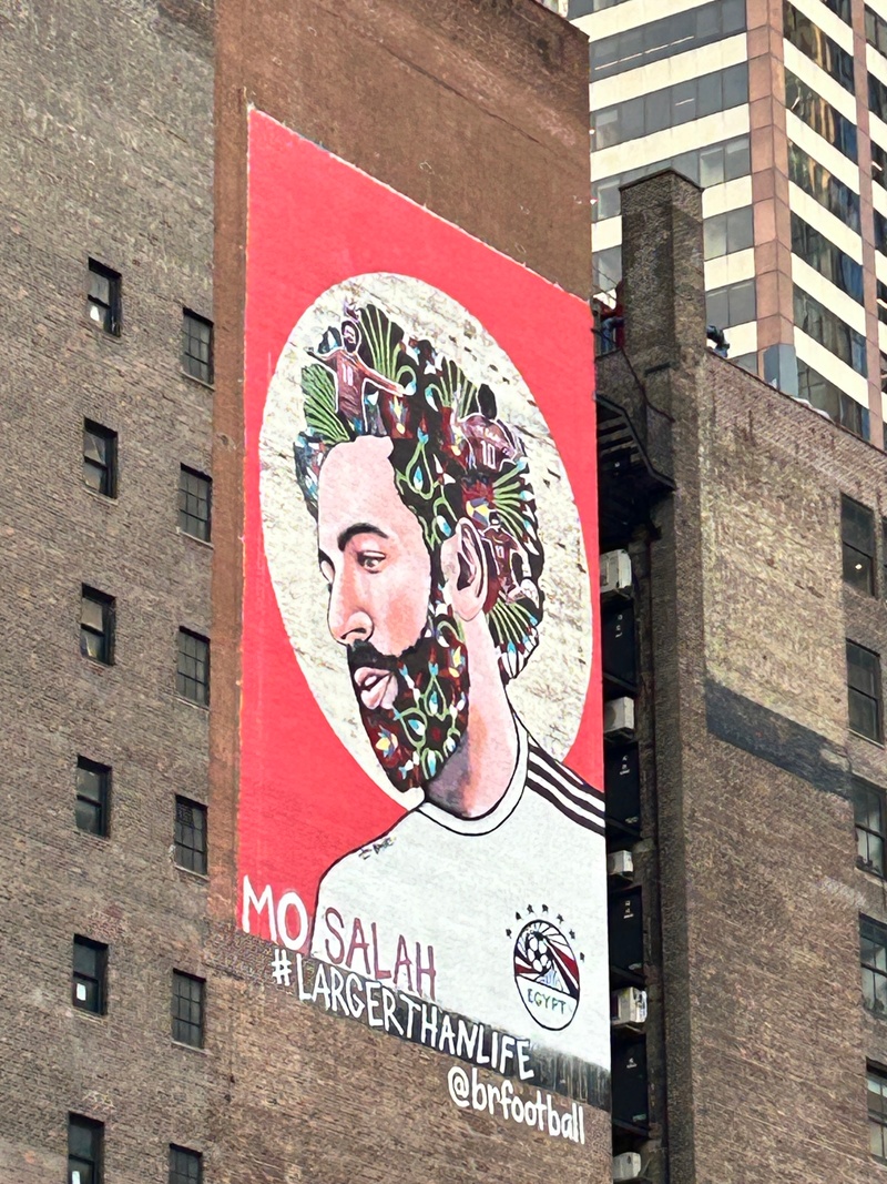 mural in New York by artist unknown.