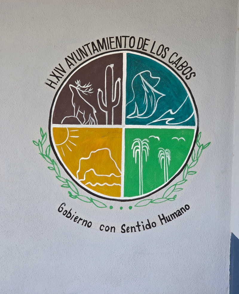 mural in La Ribera by artist unknown.