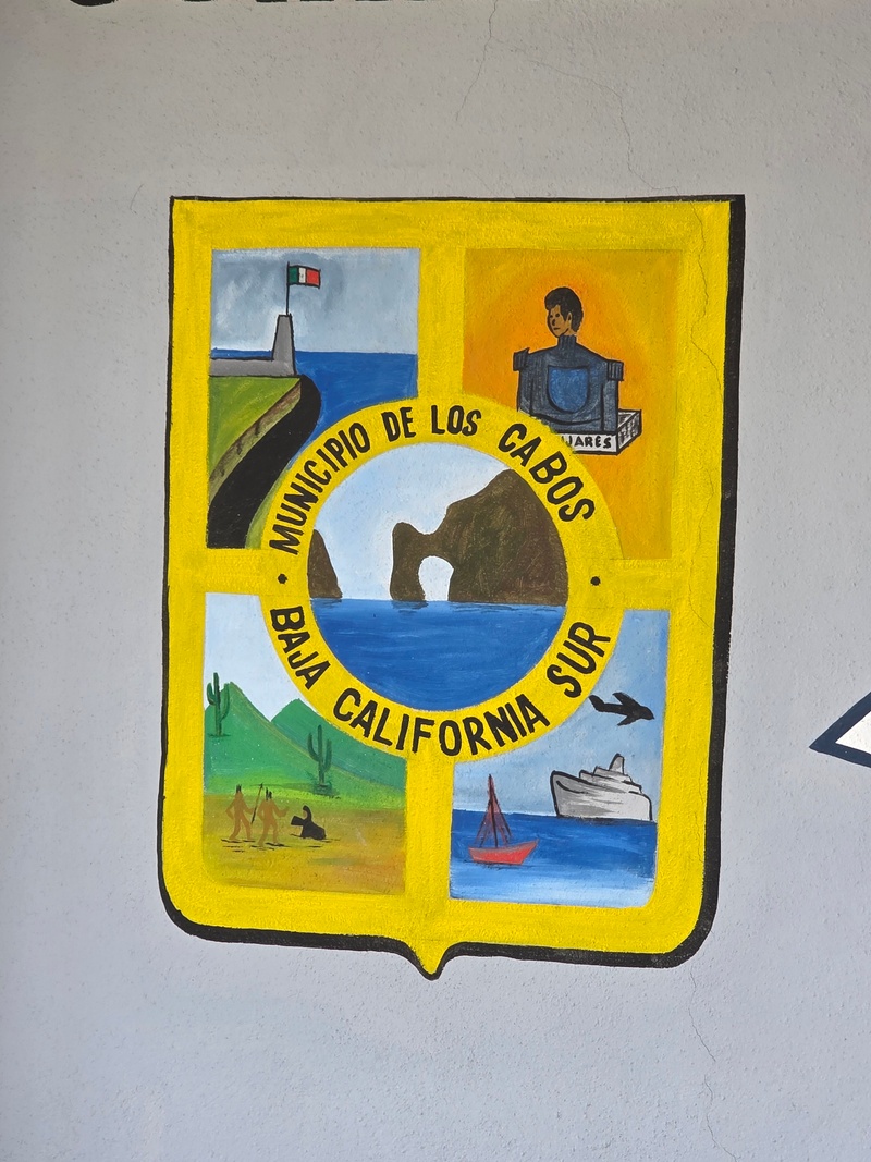 mural in La Ribera by artist unknown.
