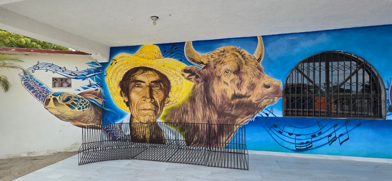 mural in La Ribera by artist unknown.