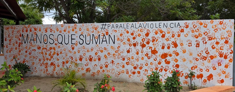 mural in Santiago by artist unknown.