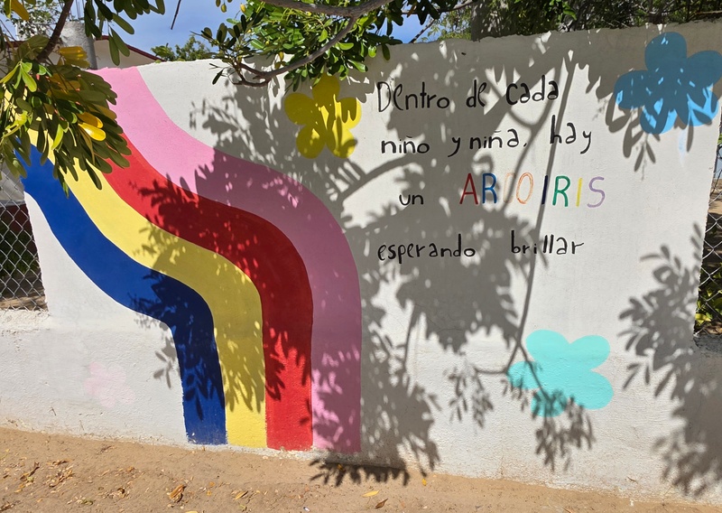 mural in Santa Cruz by artist unknown.