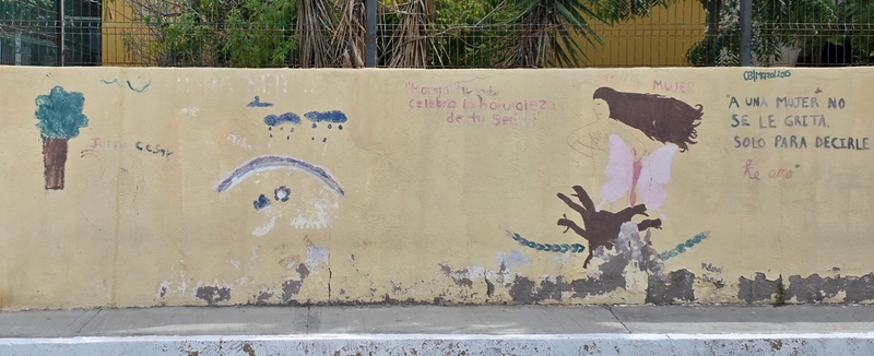 mural in La Ribera by artist unknown.