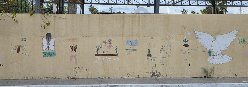 mural in La Ribera by artist unknown.