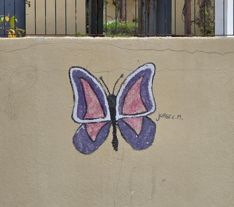 mural in La Ribera by artist unknown.