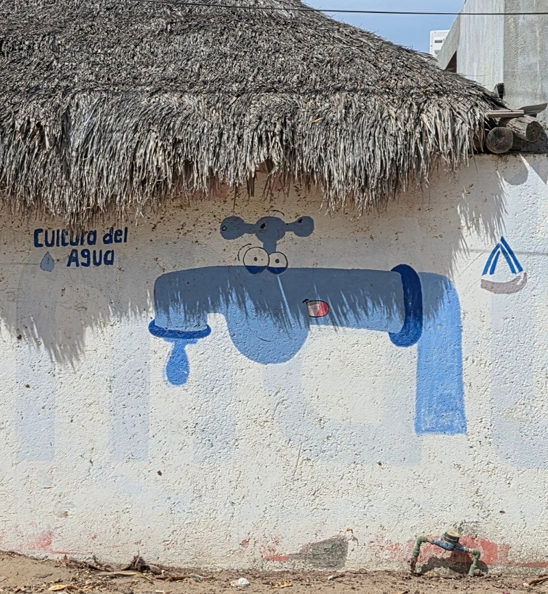 mural in La Ribera by artist unknown.