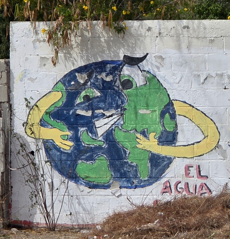 mural in La Ribera by artist unknown.