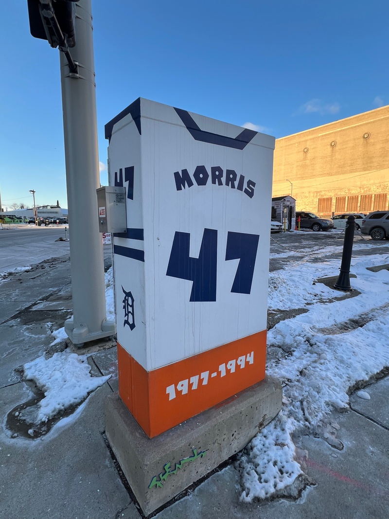 mural in Detroit by artist Jesse Kassel.