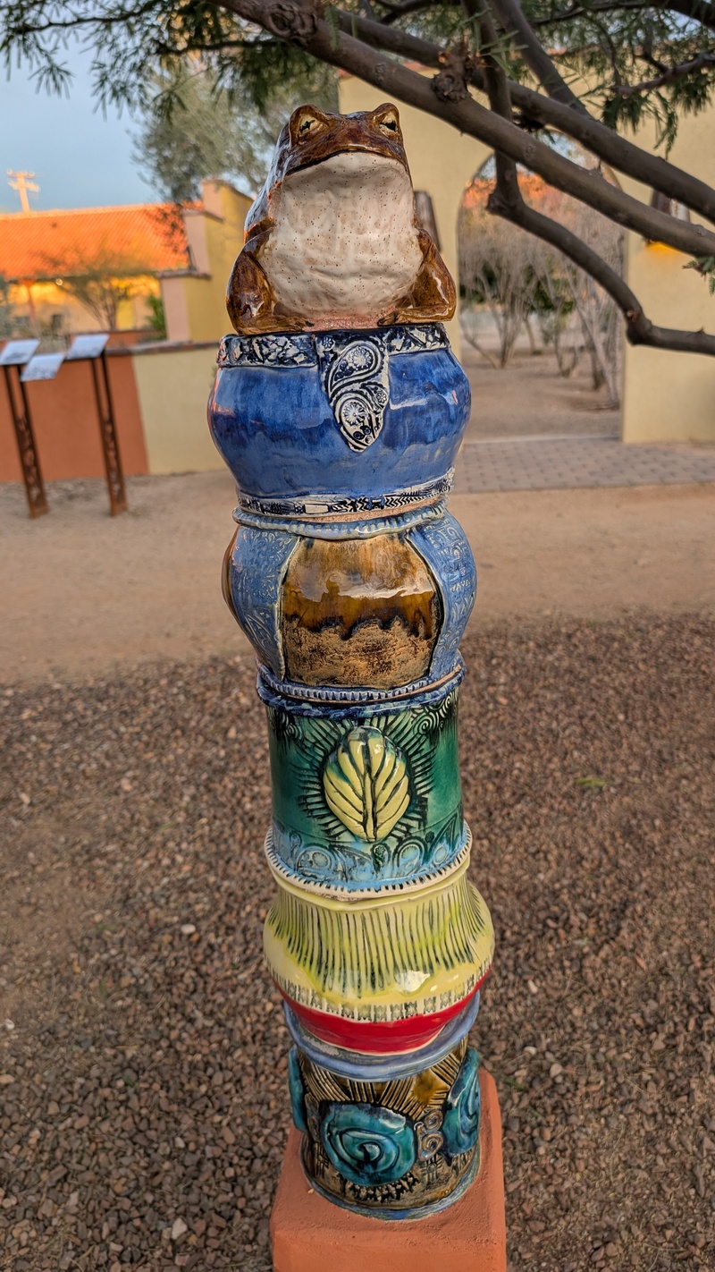 mural in Ajo by artist unknown.