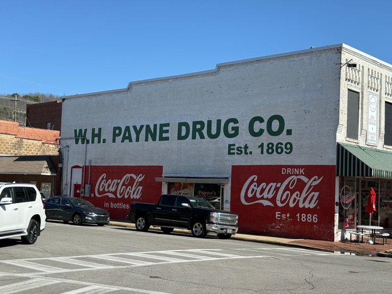 mural in Scottsboro by artist unknown.