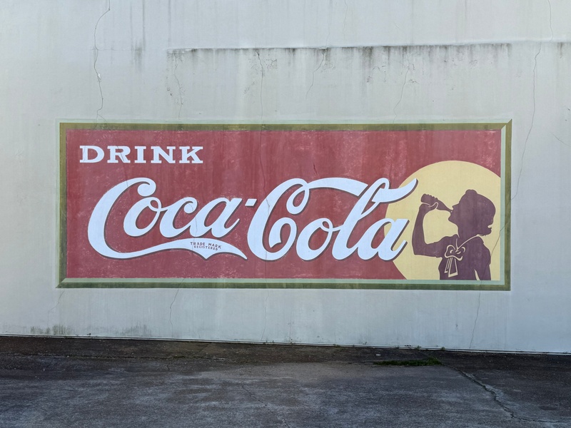 mural in Macon by artist unknown.