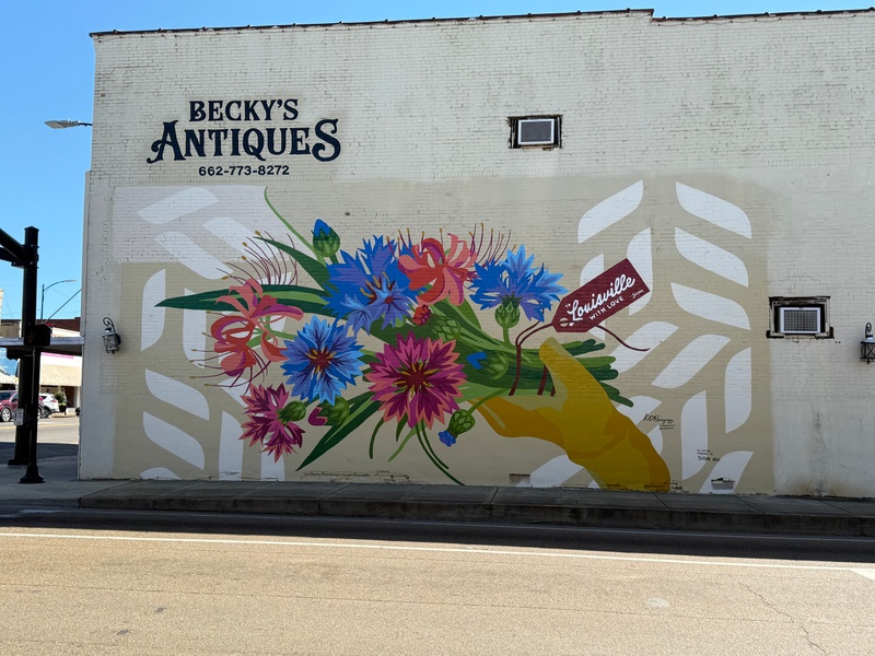 mural in Louisville by artist unknown.