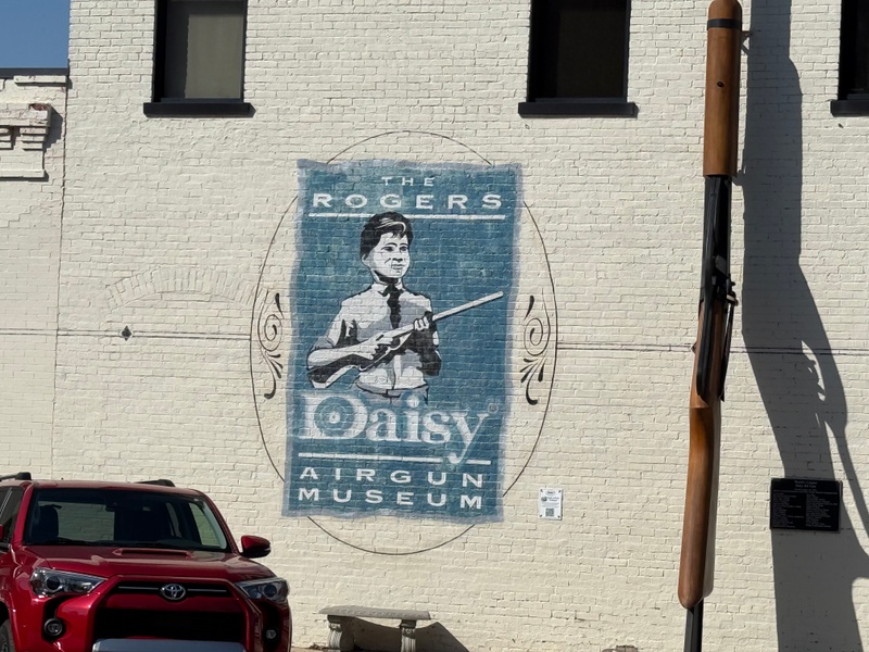 mural in Rogers by artist unknown.