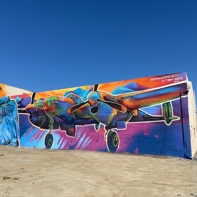 mural in Ontario by artist unknown.