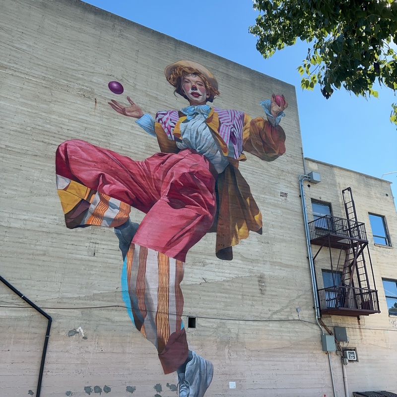 mural in Ontario by artist unknown.